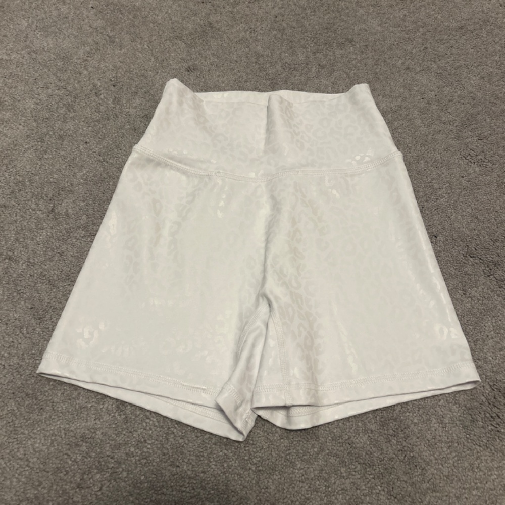 Buffbunny Rosa Shorts - Picture 2 of 3